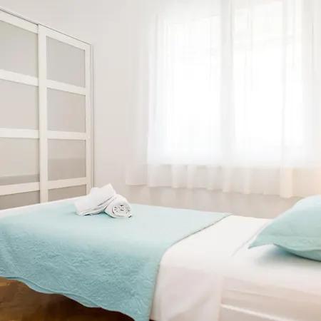 Apartament Ivan *